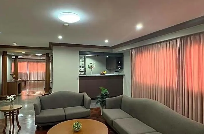 United Tower Thonglor By Aspira Hotel